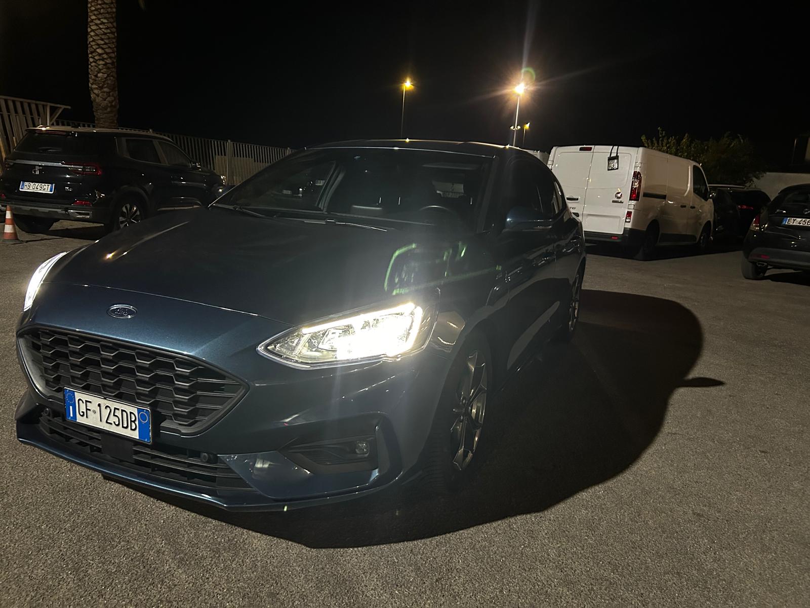 FORD FOCUS ST LINE